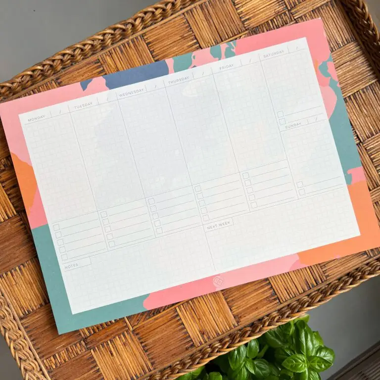 Weekplanner roze ongedateerd juno