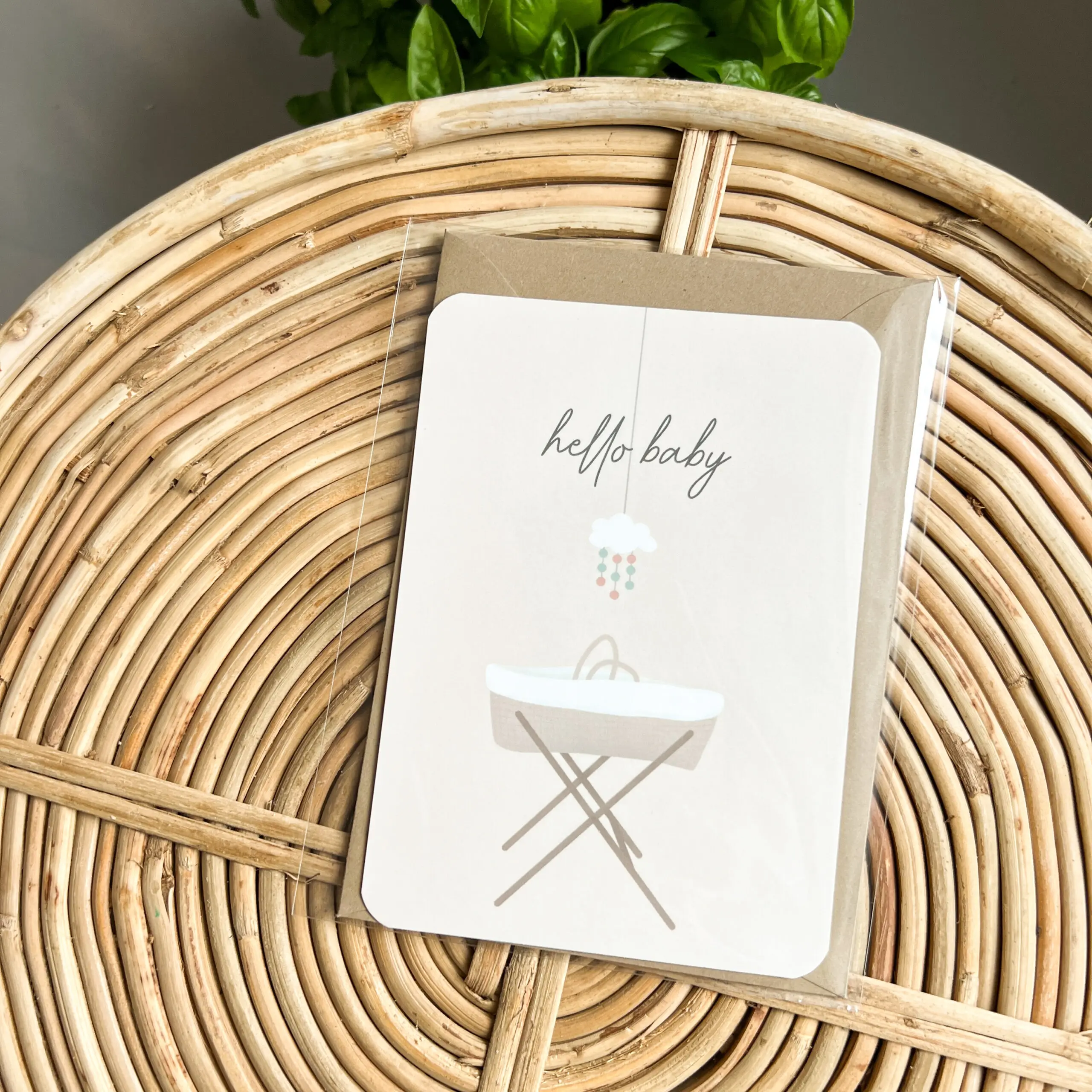 Wenskaart Hello Baby met Wiegje