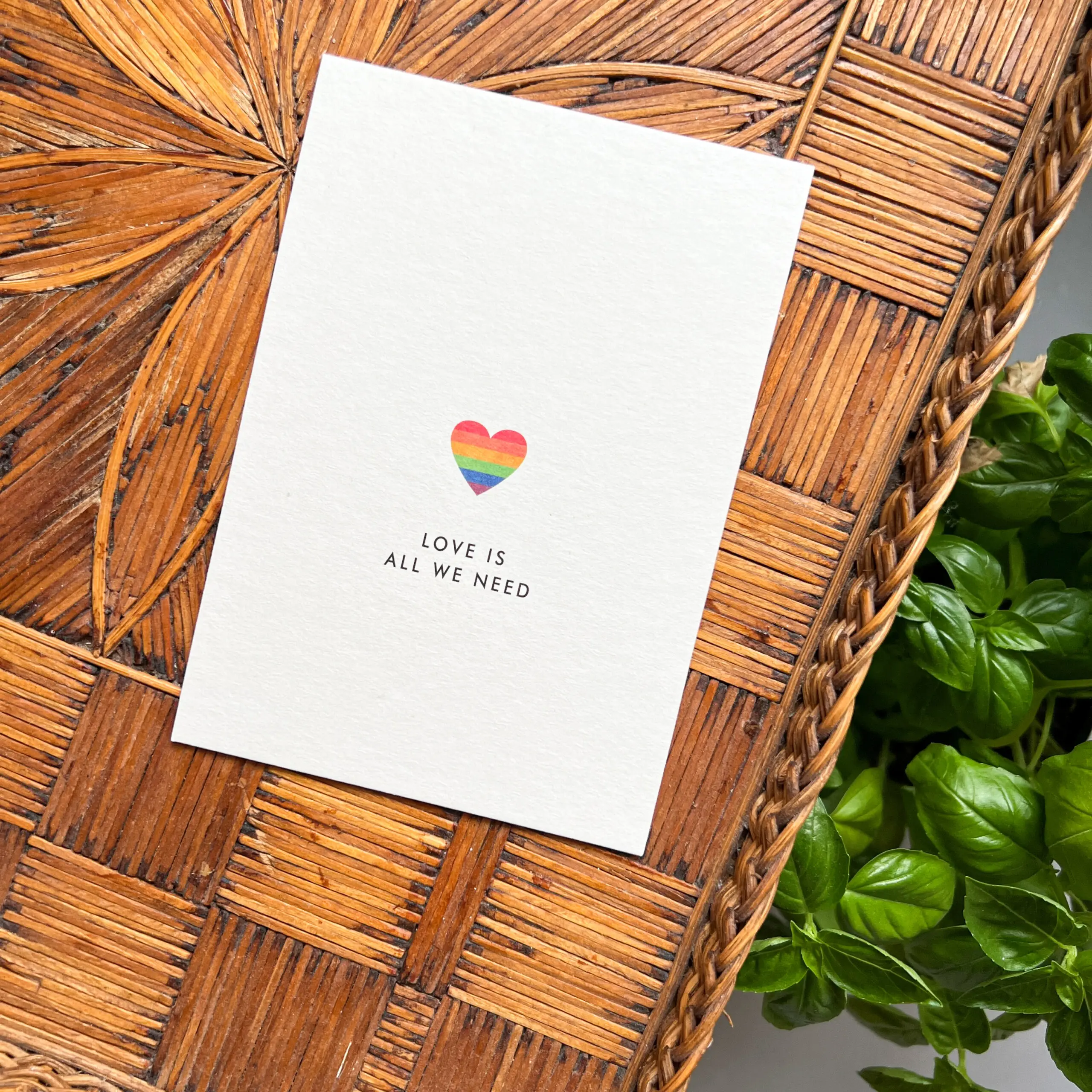 Kaart Love Is All We Need